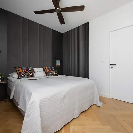 アパート Luxury Air-conditioned With Parking In By Renters Prestige *